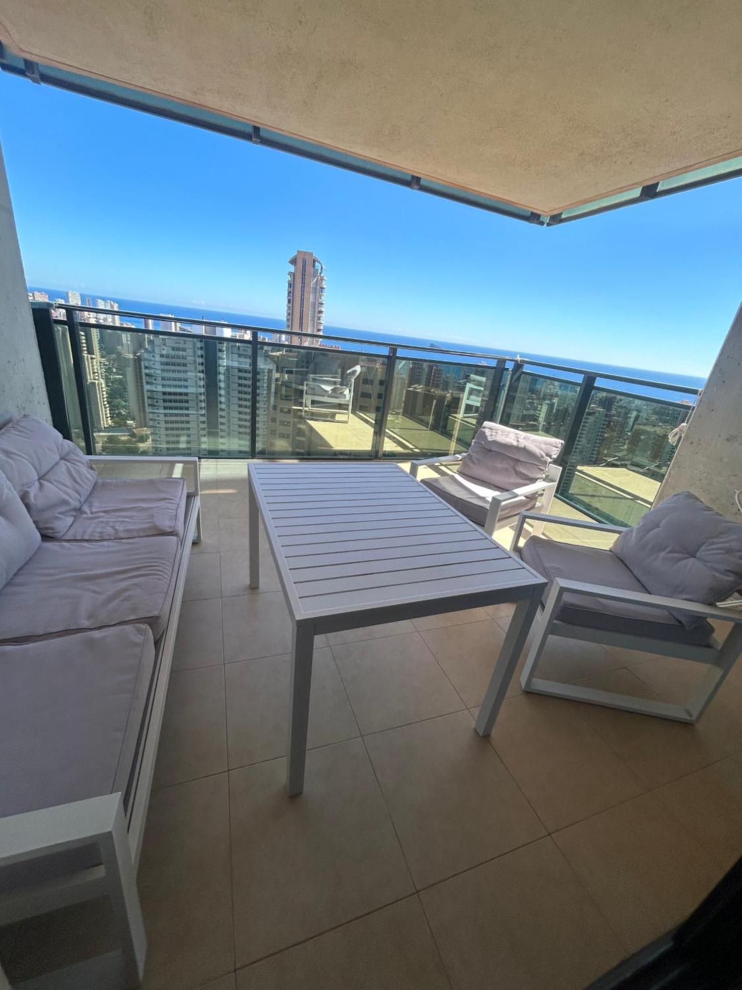 Kronos Apartment بينايدورم المظهر الخارجي الصورة