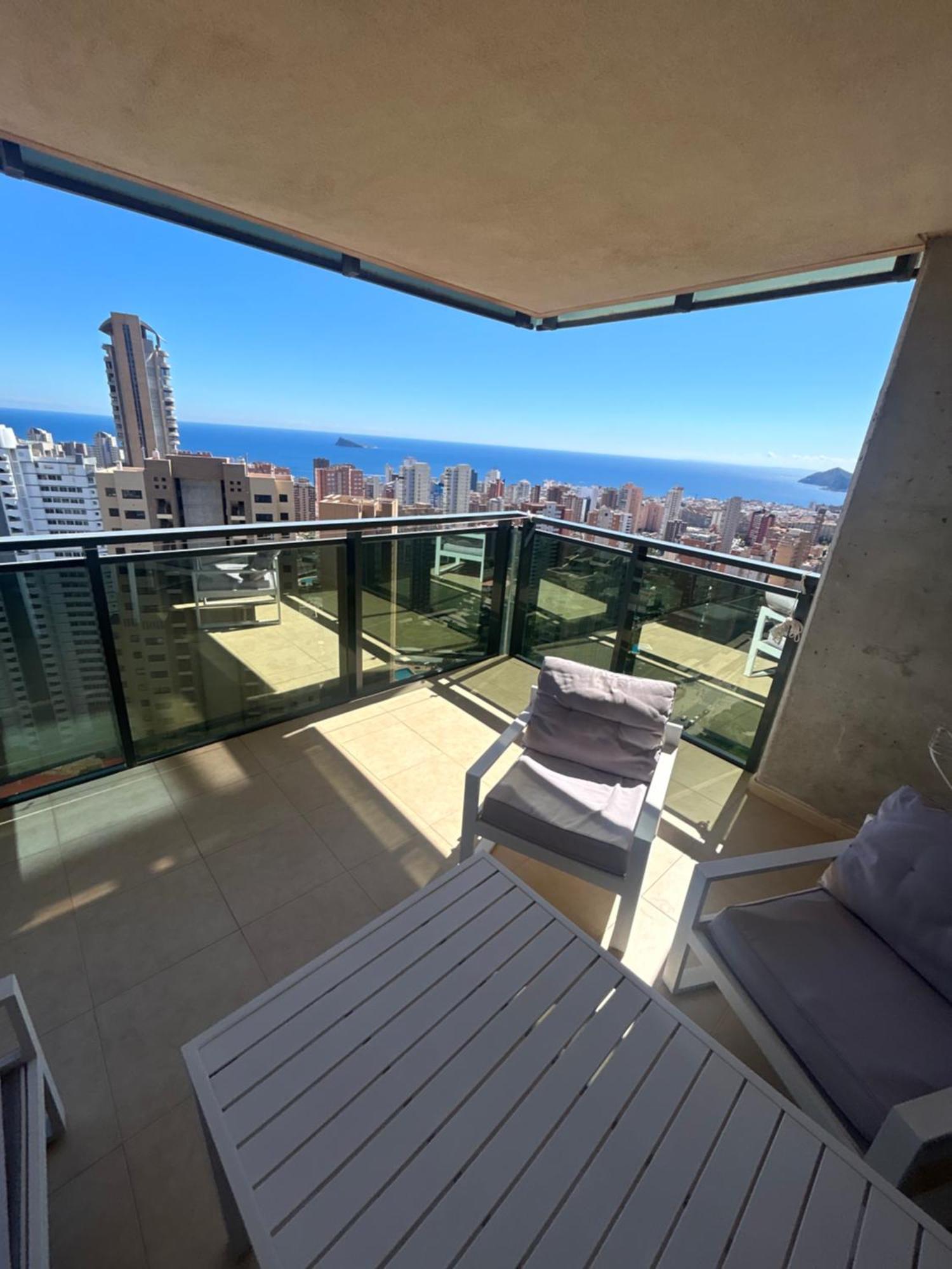 Kronos Apartment بينايدورم المظهر الخارجي الصورة