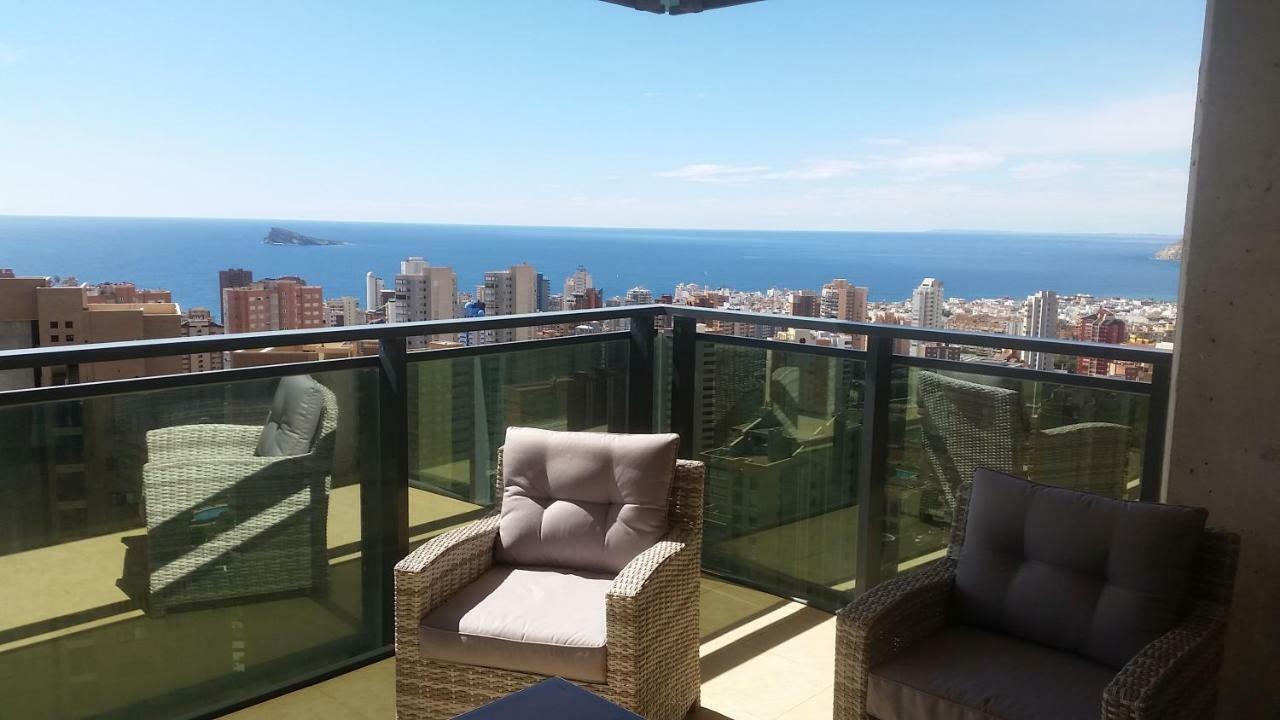 Kronos Apartment بينايدورم المظهر الخارجي الصورة