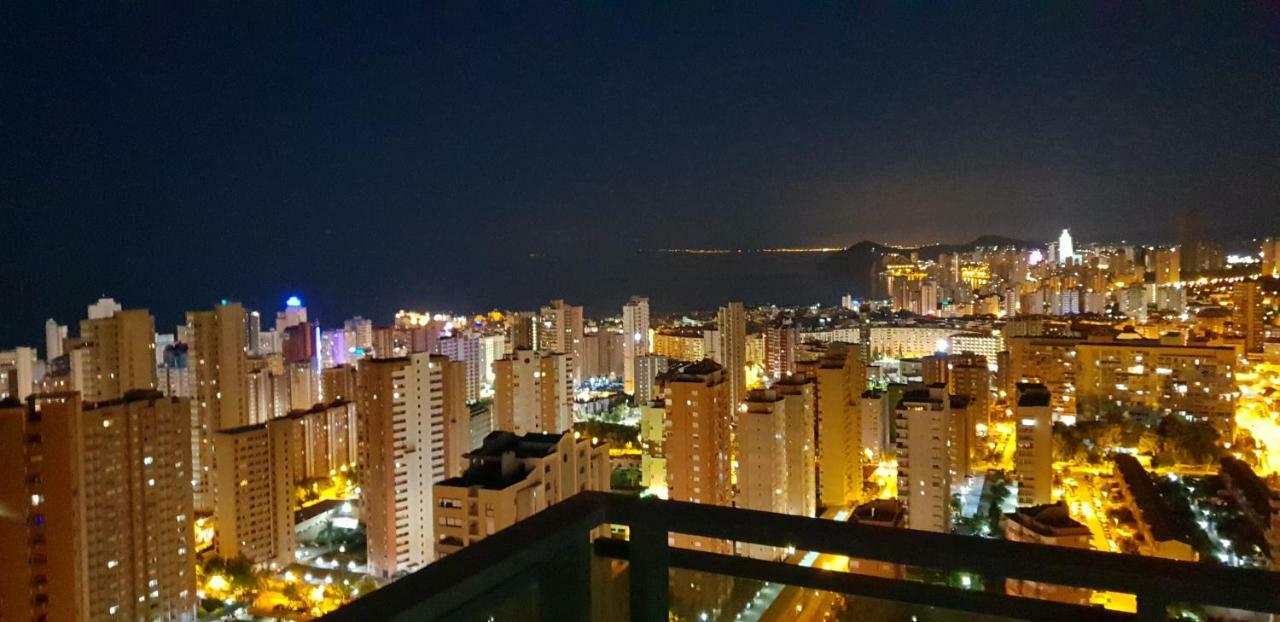 Kronos Apartment بينايدورم المظهر الخارجي الصورة